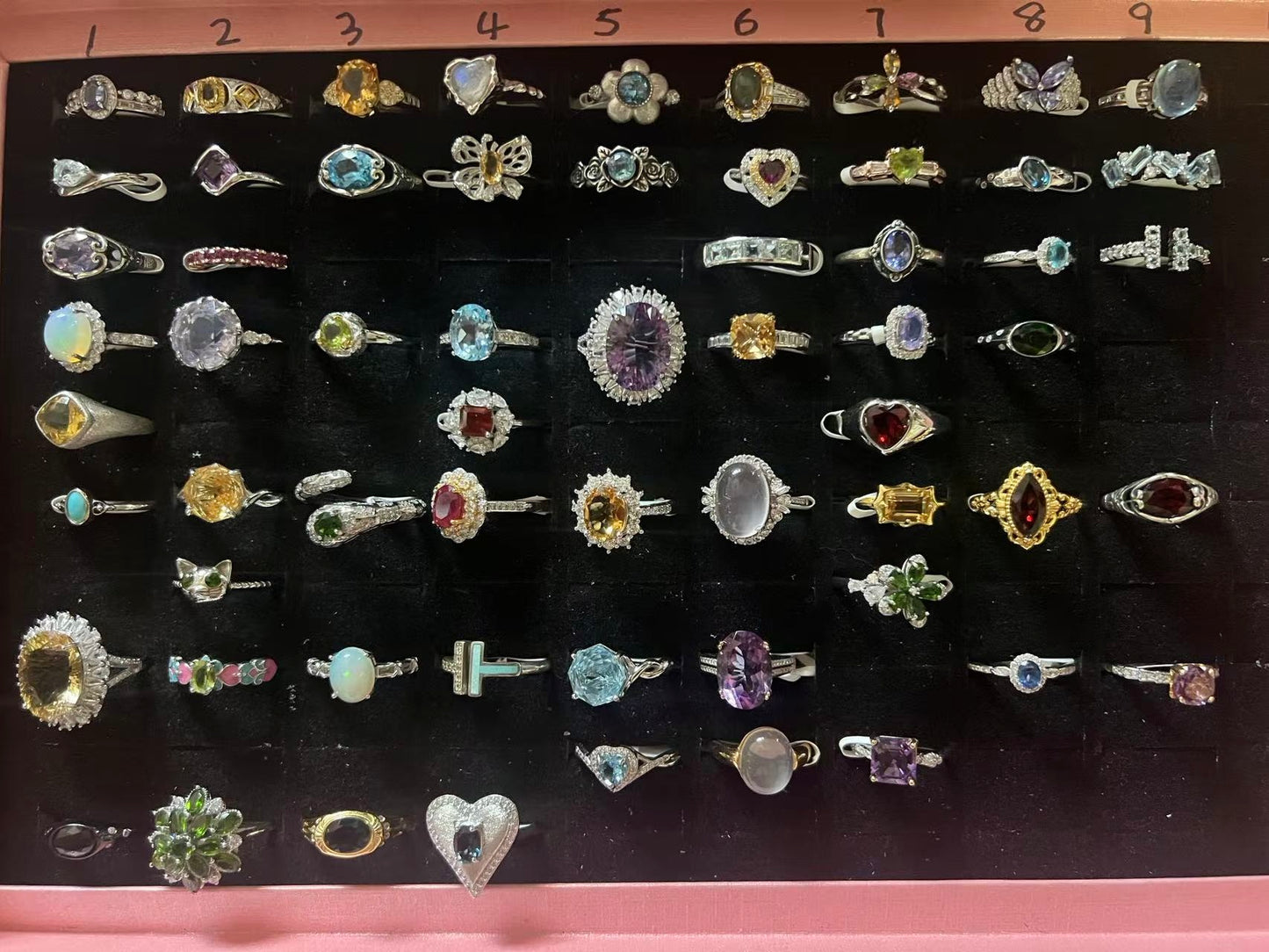 Exquisite Crystal Accessory Collection — A Touch of Refined Elegance