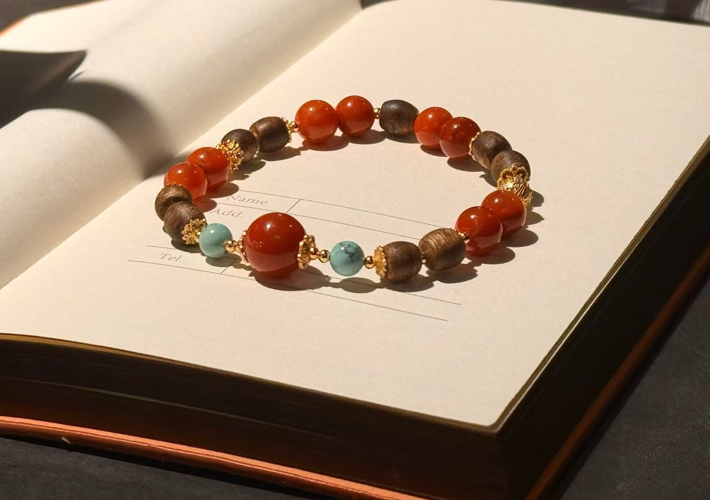 Creative Crystal Bracelet — A Touch of Unique Elegance